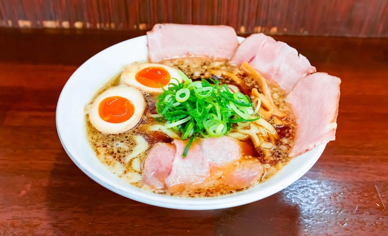 Ramen shop "Kasumi" in Osaka