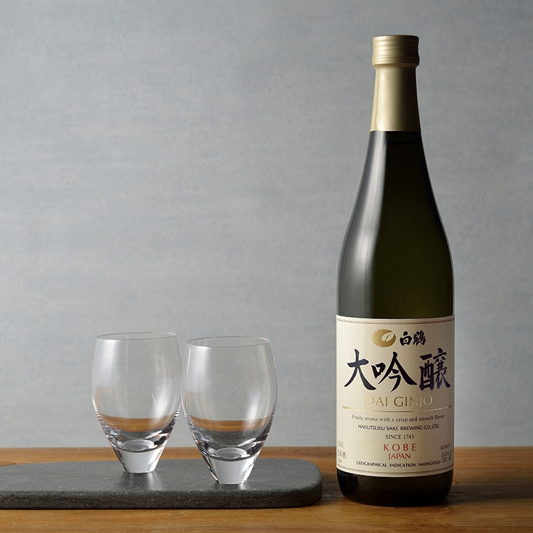 Hakutsuru Daiginjo sake